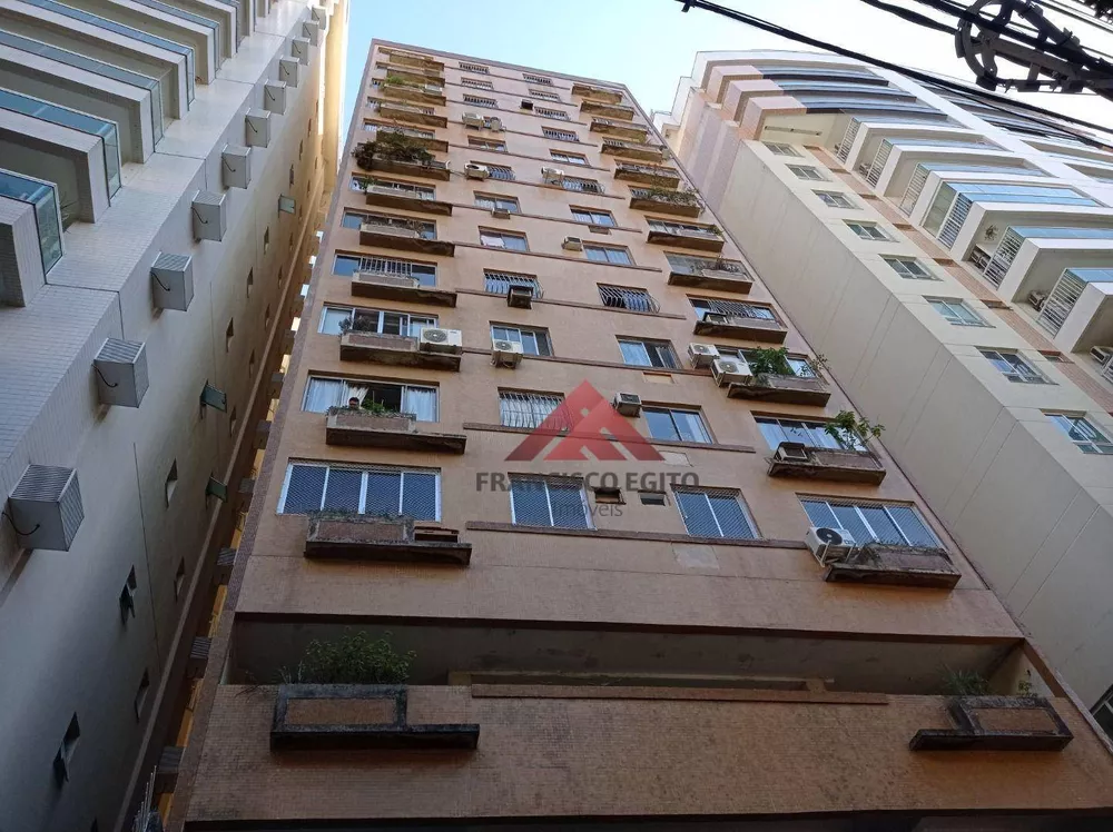 Apartamento à venda com 3 quartos, 78m² - Foto 1