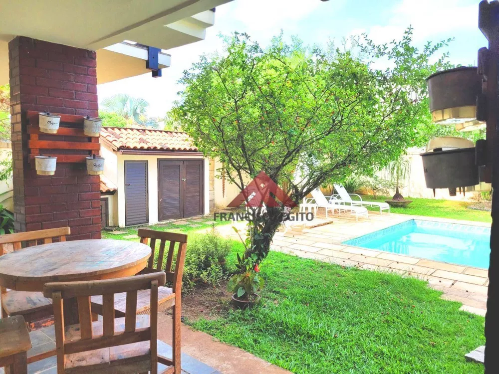 Casa, 3 quartos, 300 m² - Foto 11