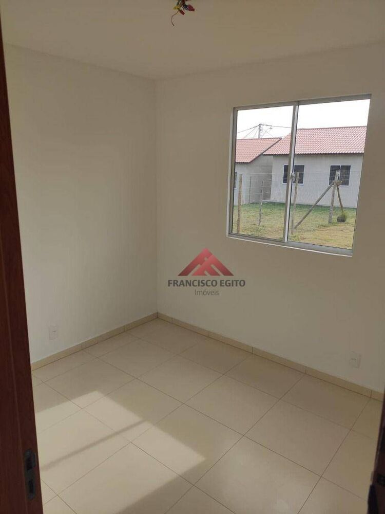 Casa de Condomínio à venda e aluguel com 2 quartos, 45m² - Foto 2
