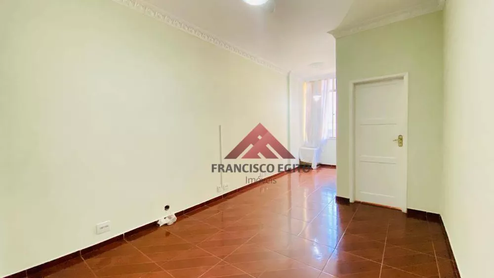 Apartamento à venda com 2 quartos, 75m² - Foto 3