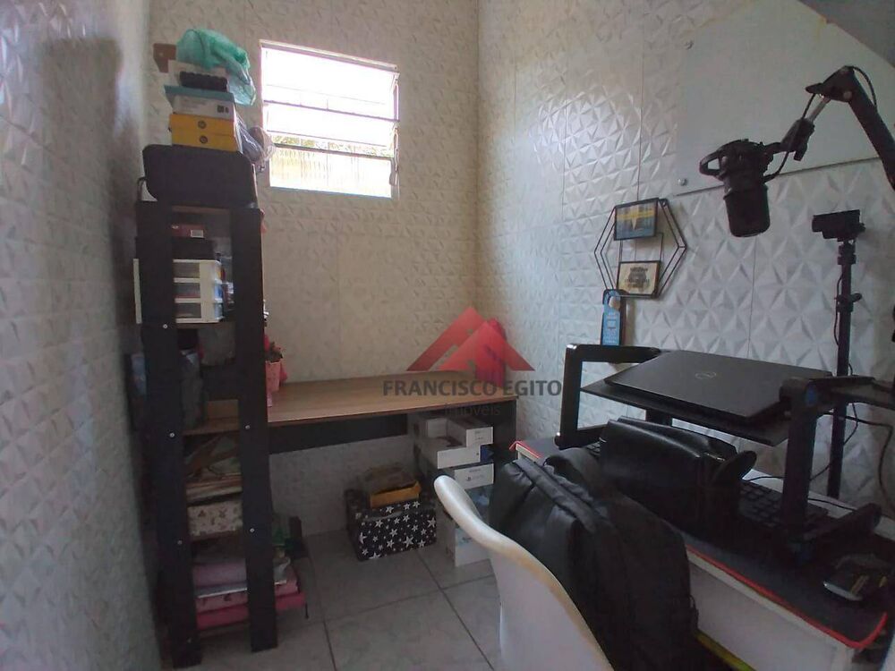 Casa à venda com 3 quartos, 115m² - Foto 4