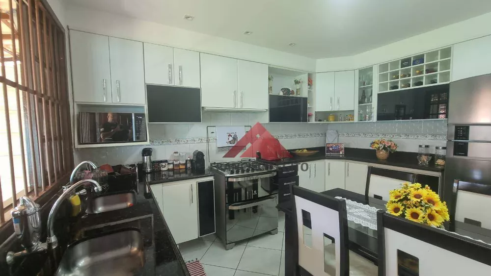 Casa, 3 quartos, 280 m² - Foto 8
