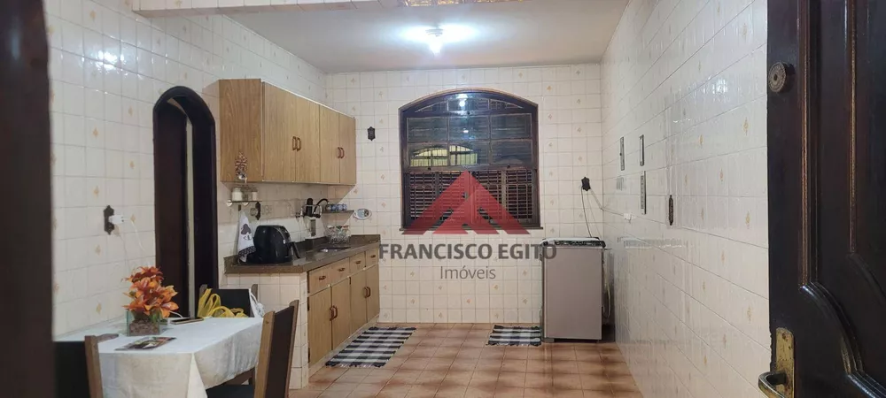 Casa, 4 quartos, 218 m² - Foto 25