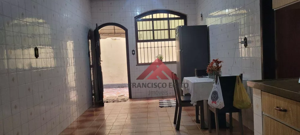 Casa, 4 quartos, 218 m² - Foto 22