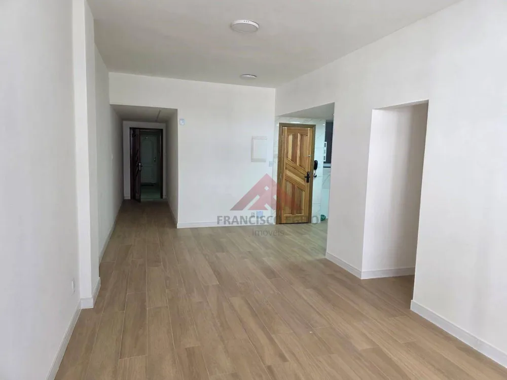 Apartamento, 3 quartos, 100 m² - Foto 1