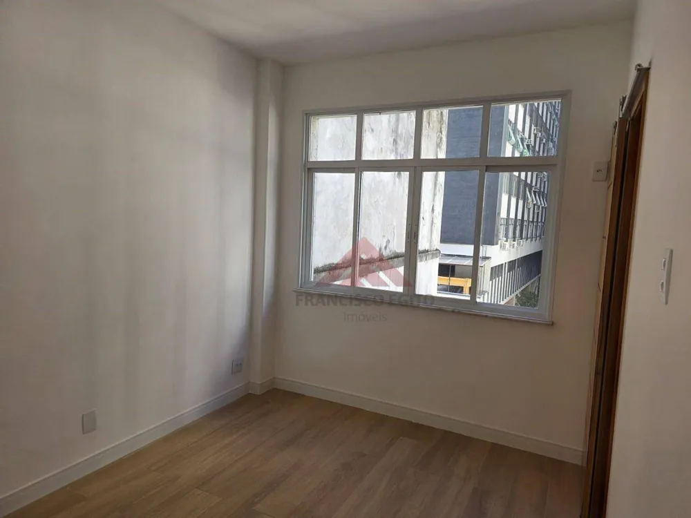 Apartamento, 3 quartos, 100 m² - Foto 2