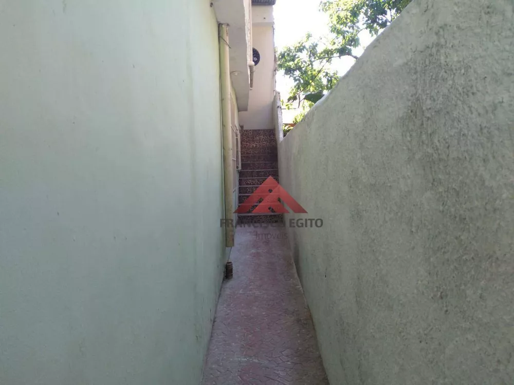 Casa, 5 quartos, 270 m² - Foto 2