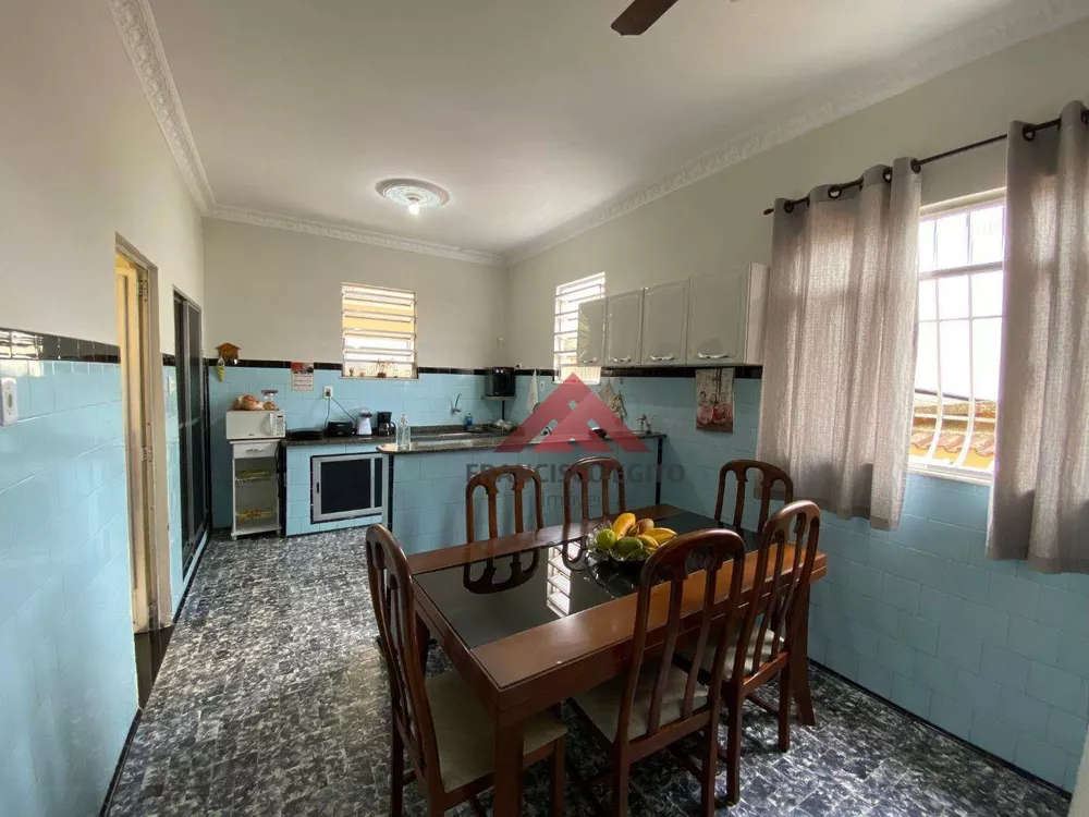 Casa, 5 quartos, 160 m² - Foto 3