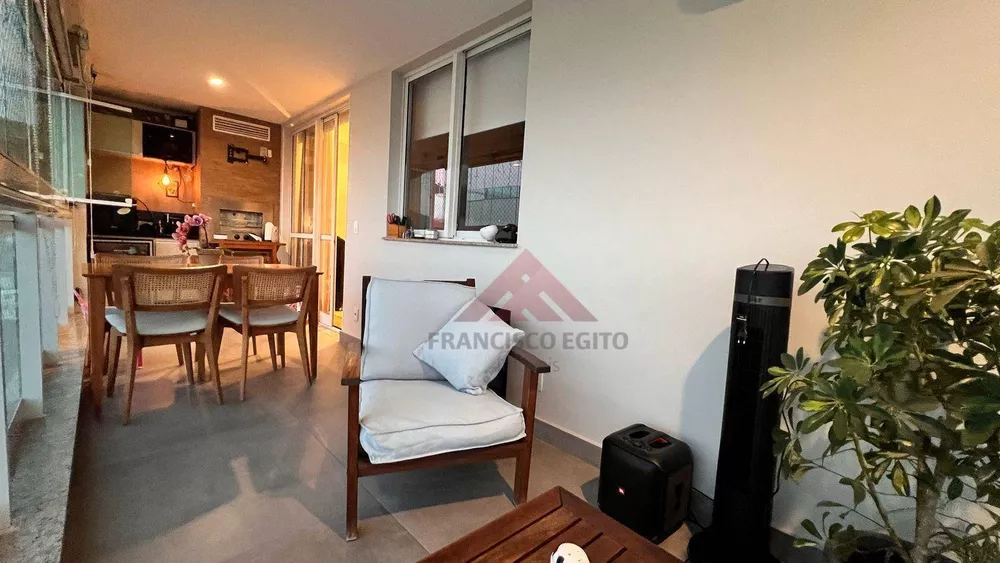 Apartamento, 3 quartos, 130 m² - Foto 2