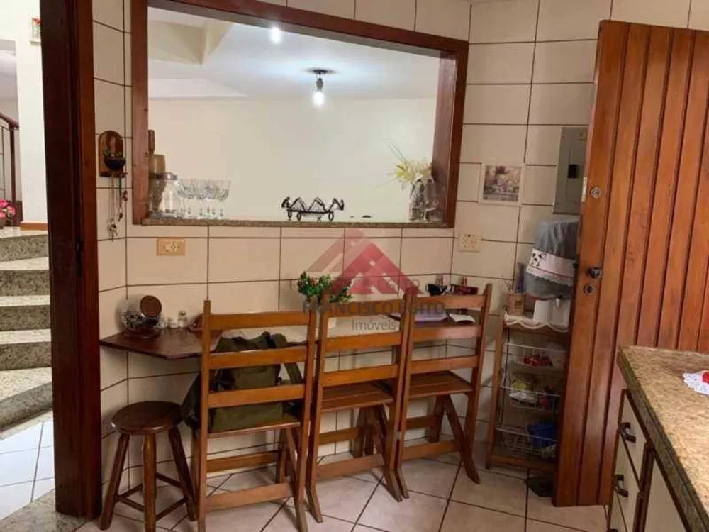 Casa, 4 quartos, 360 m² - Foto 18