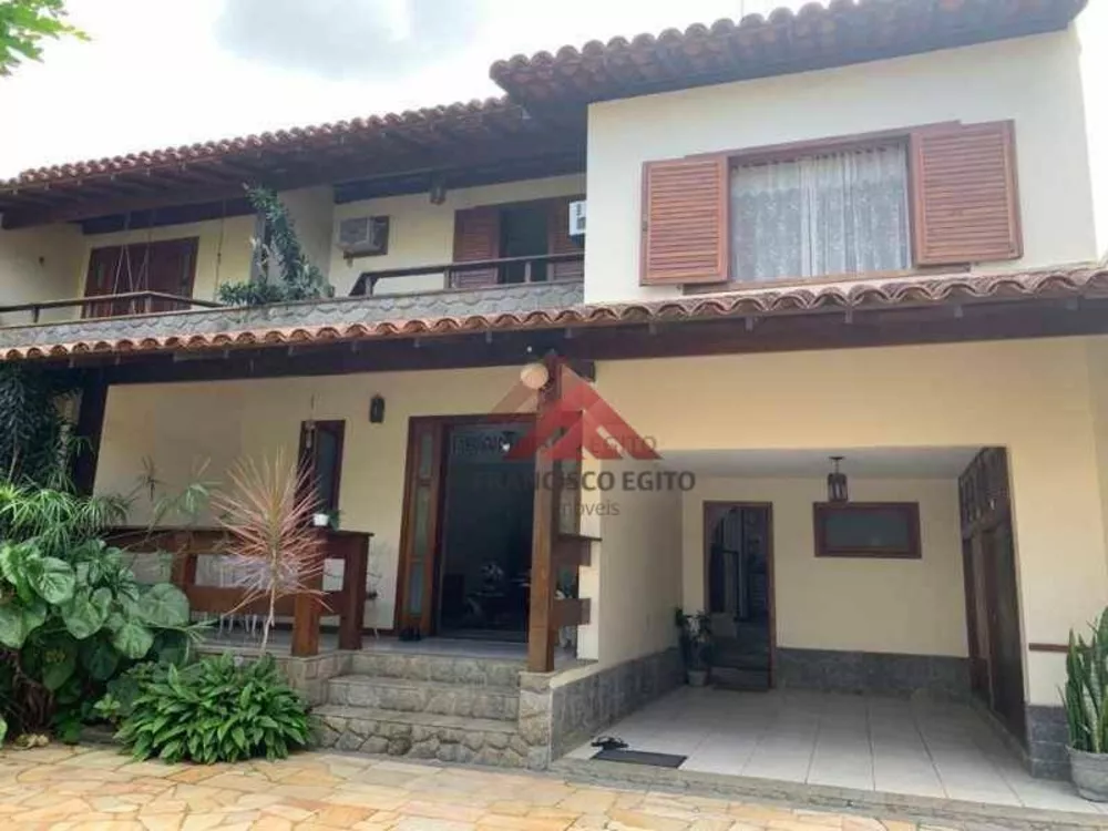 Casa, 4 quartos, 360 m² - Foto 1