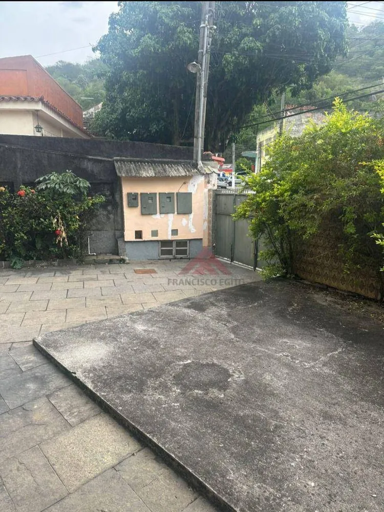 Casa, 7 quartos, 360 m² - Foto 2