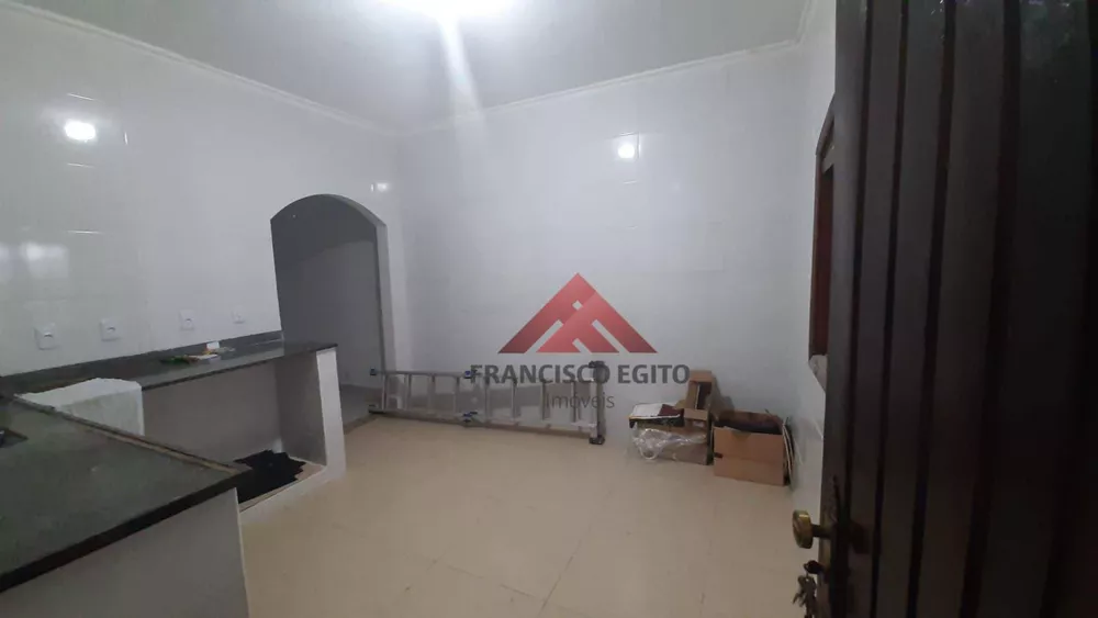 Casa, 2 quartos, 247 m² - Foto 3