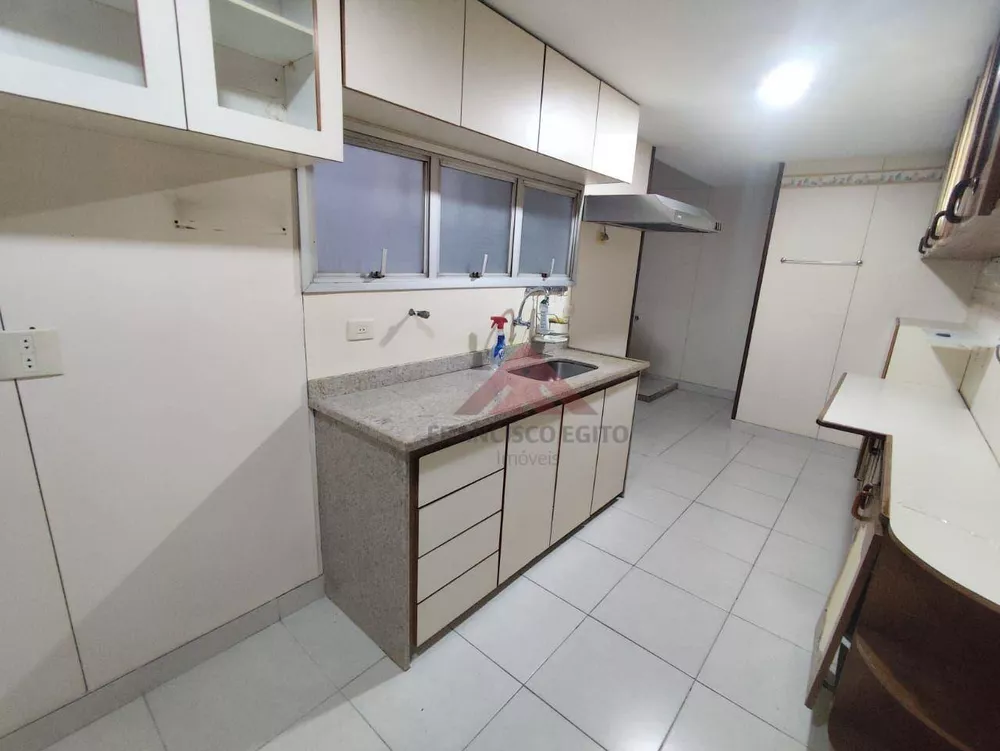 Apartamento, 3 quartos, 208 m² - Foto 2