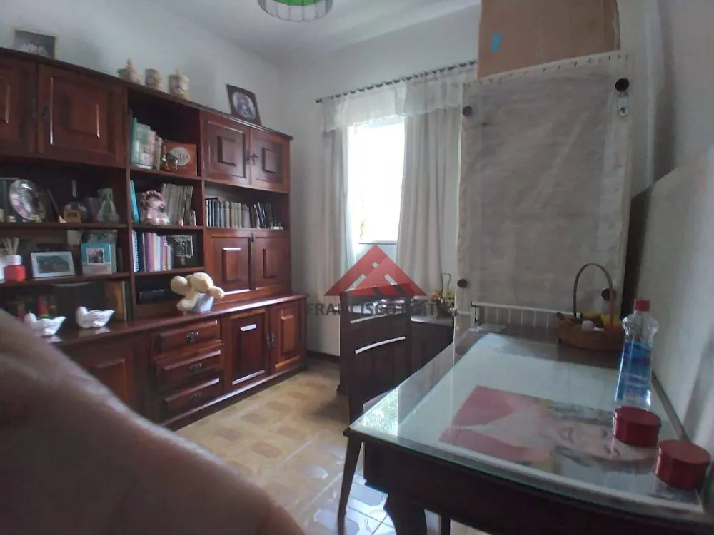 Casa, 4 quartos, 180 m² - Foto 6