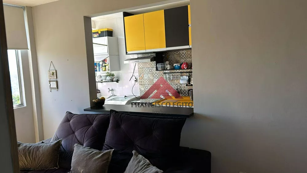 Apartamento à venda com 2 quartos, 50m² - Foto 2