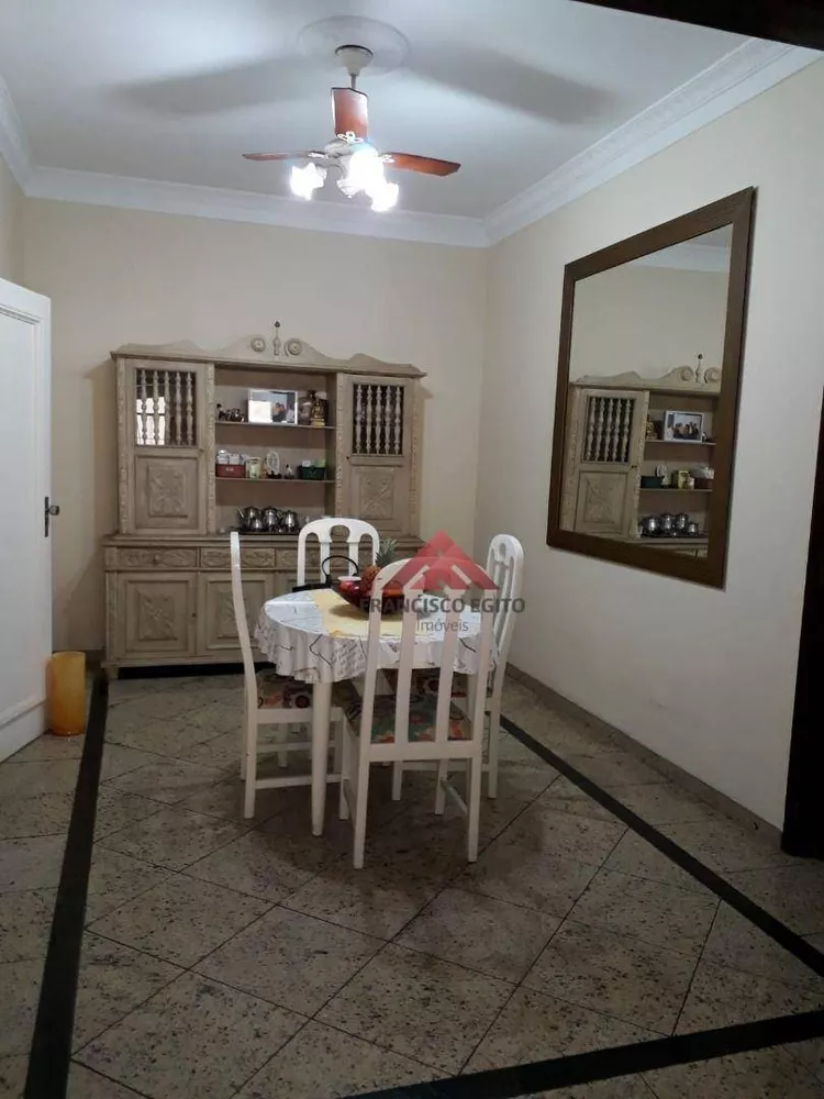 Apartamento à venda com 3 quartos, 150m² - Foto 4