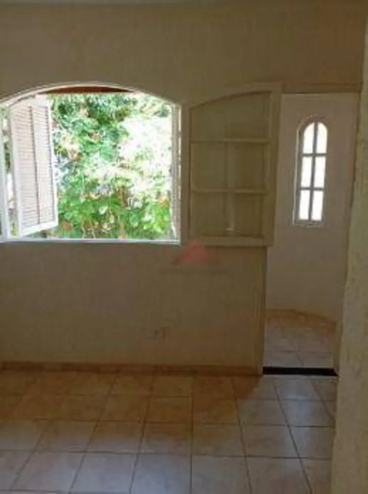 Casa, 4 quartos, 215 m² - Foto 2