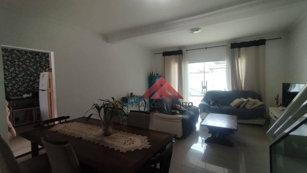 Casa à venda com 3 quartos, 555M2 - Foto 2