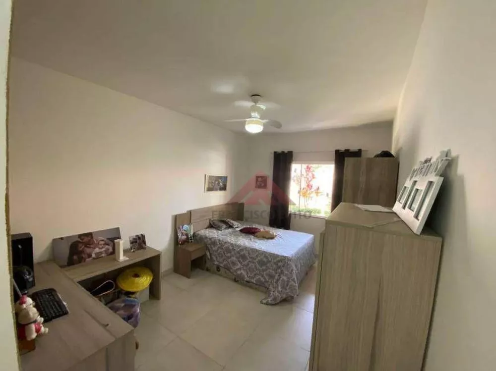 Casa, 3 quartos, 250 m² - Foto 13