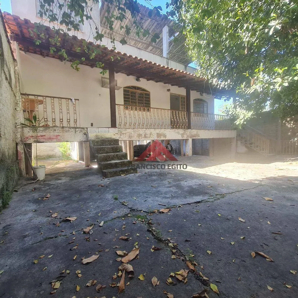 Casa, 5 quartos, 130 m² - Foto 2