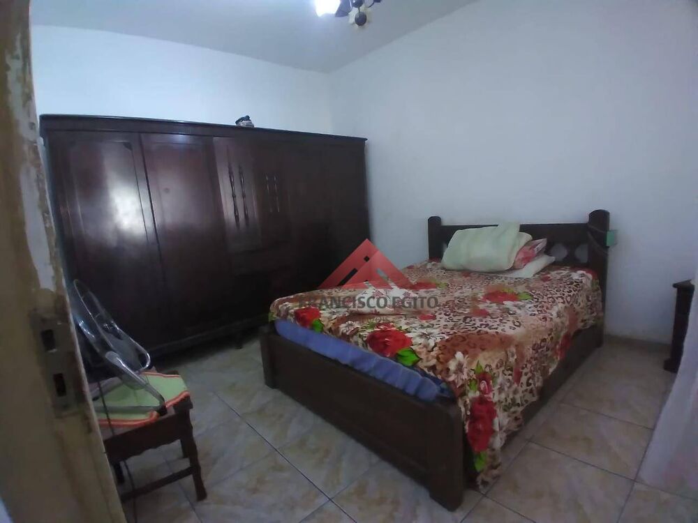 Casa à venda com 3 quartos, 56m² - Foto 2