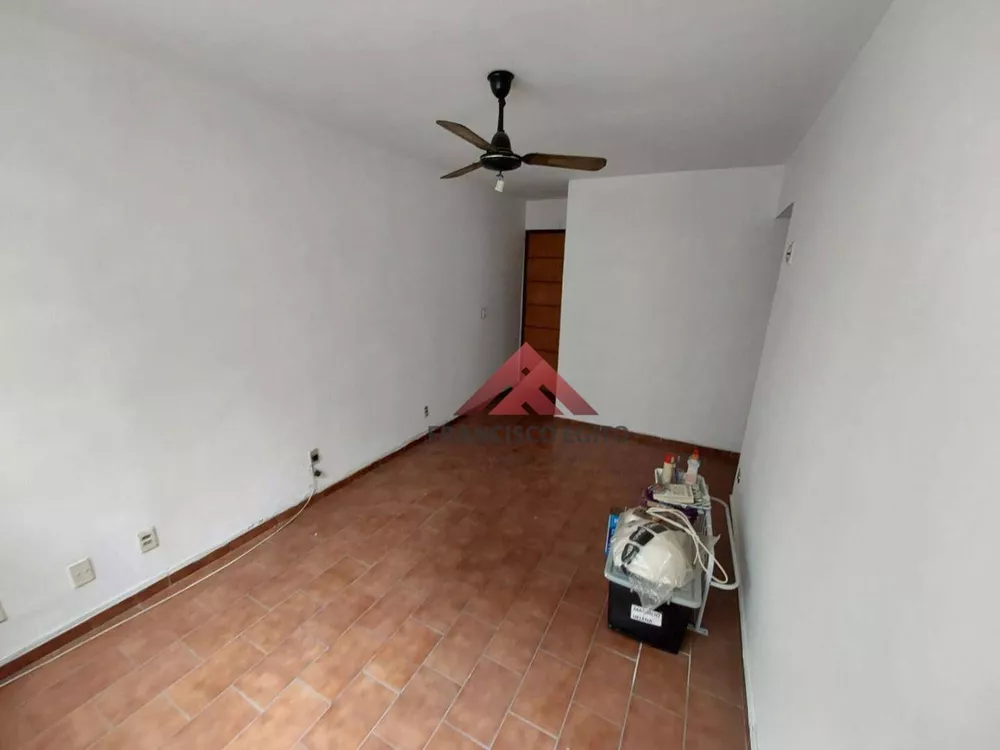 Apartamento à venda com 2 quartos, 65m² - Foto 6