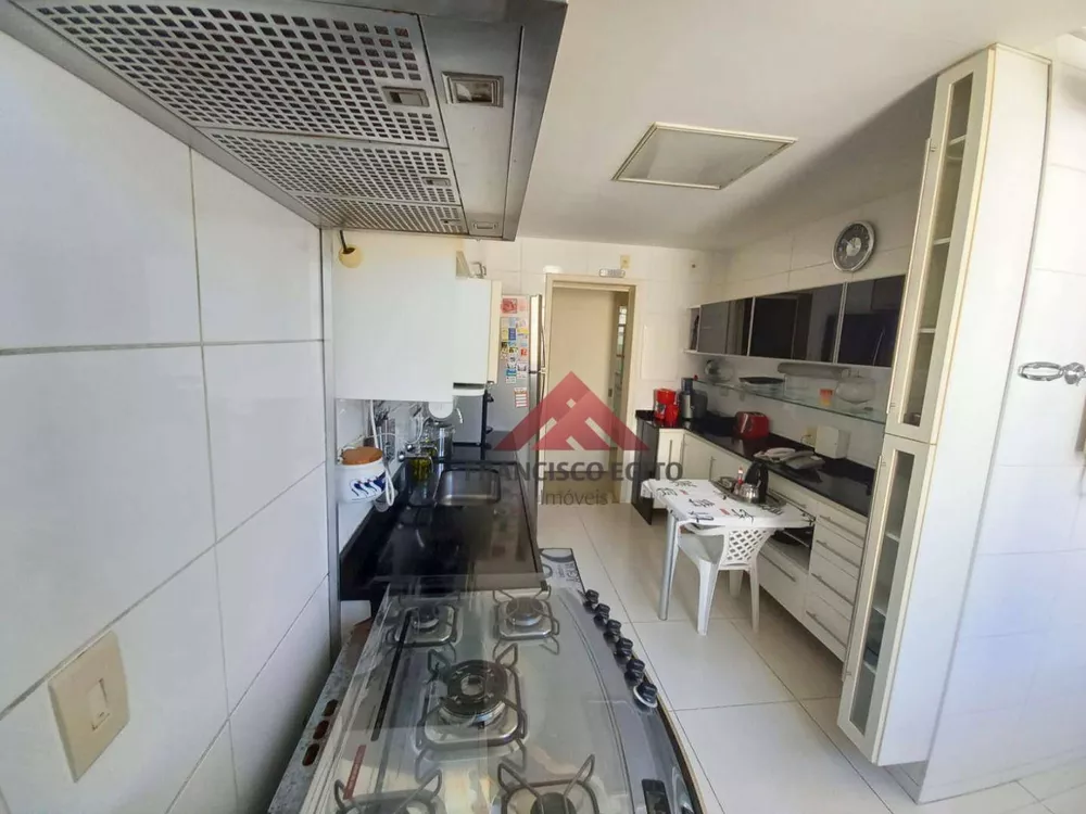 Cobertura, 3 quartos, 341 m² - Foto 2