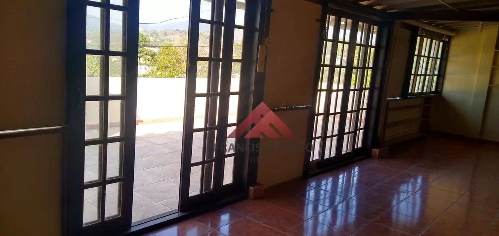 Casa, 3 quartos, 241 m² - Foto 4