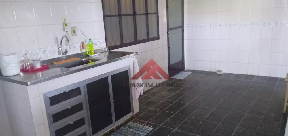 Casa, 3 quartos, 241 m² - Foto 31