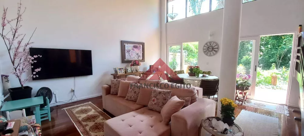 Casa à venda com 3 quartos, 255m² - Foto 4