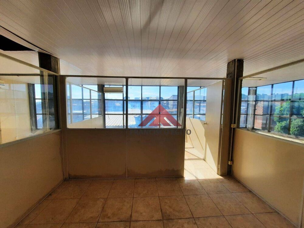 Prédio Inteiro para alugar, 240m² - Foto 2