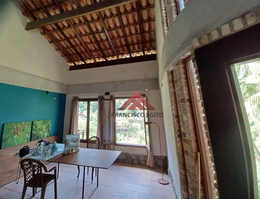 Casa à venda com 3 quartos, 255m² - Foto 3