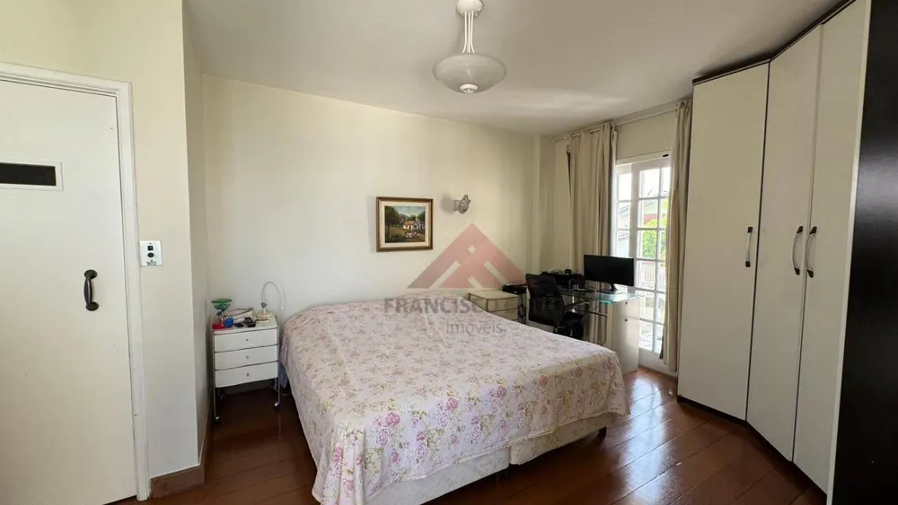 Casa, 4 quartos, 250 m² - Foto 23