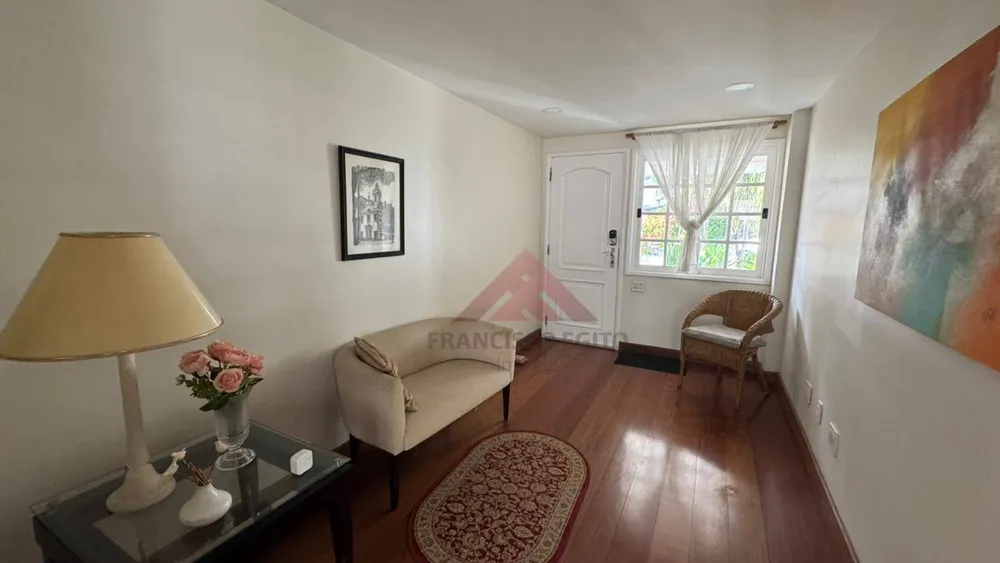 Casa, 4 quartos, 250 m² - Foto 12