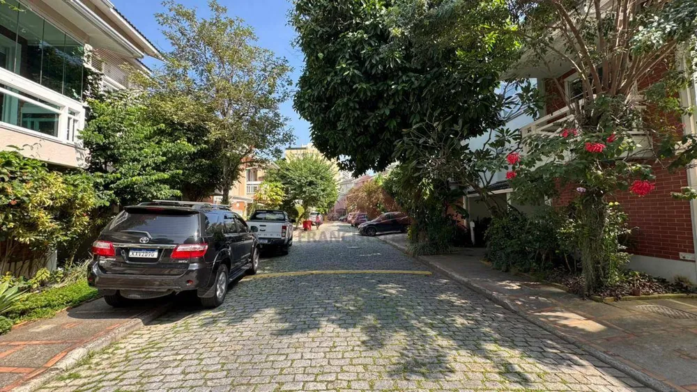 Casa, 4 quartos, 250 m² - Foto 5