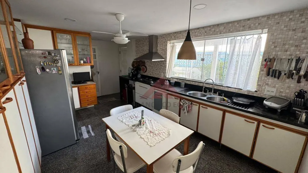 Casa, 4 quartos, 250 m² - Foto 15