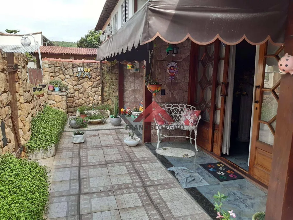 Casa, 3 quartos, 113 m² - Foto 1