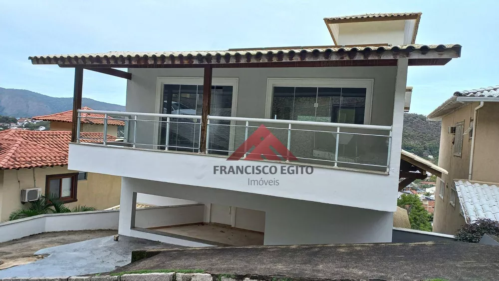 Casa à venda com 4 quartos, 288m² - Foto 2