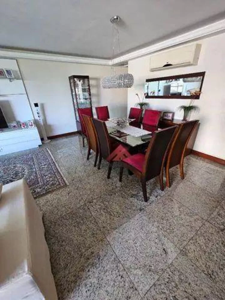 Apartamento à venda com 4 quartos, 210m² - Foto 4