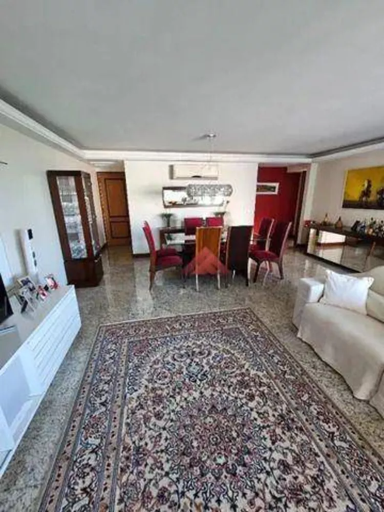 Apartamento à venda com 4 quartos, 210m² - Foto 3