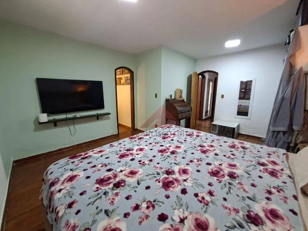 Casa, 3 quartos, 229 m² - Foto 4