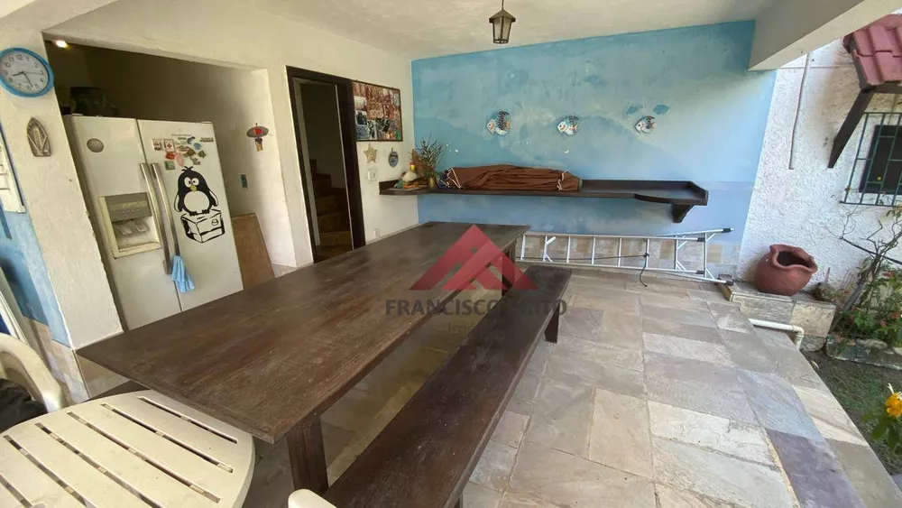 Casa, 4 quartos, 250 m² - Foto 30