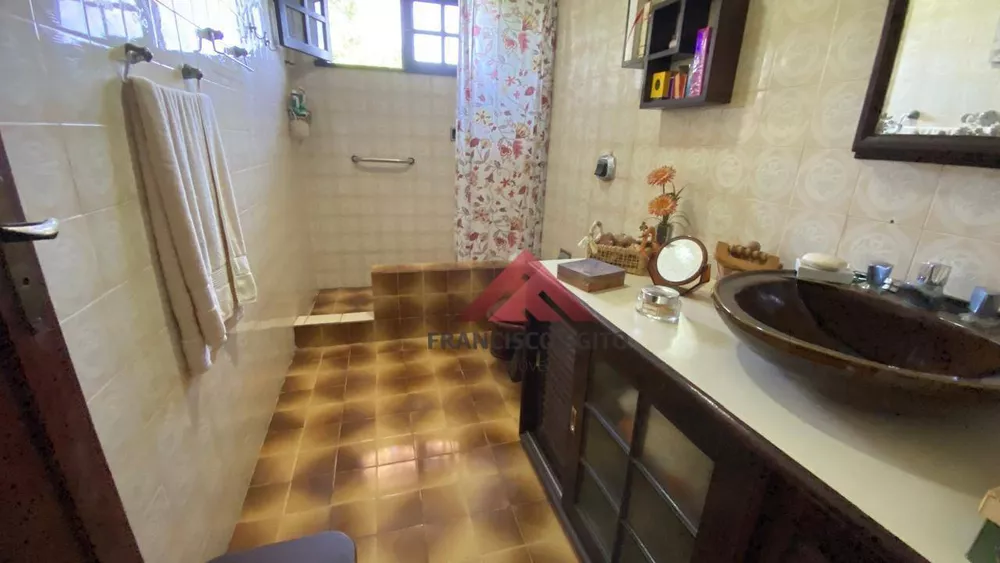 Casa, 4 quartos, 250 m² - Foto 18