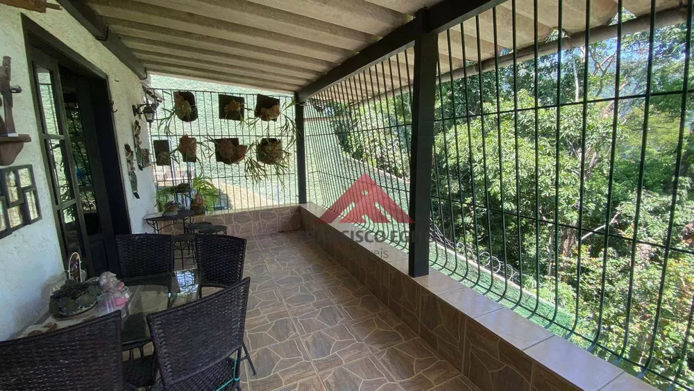 Casa, 4 quartos, 250 m² - Foto 4