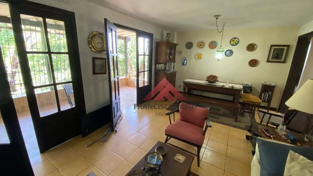 Casa, 4 quartos, 250 m² - Foto 3
