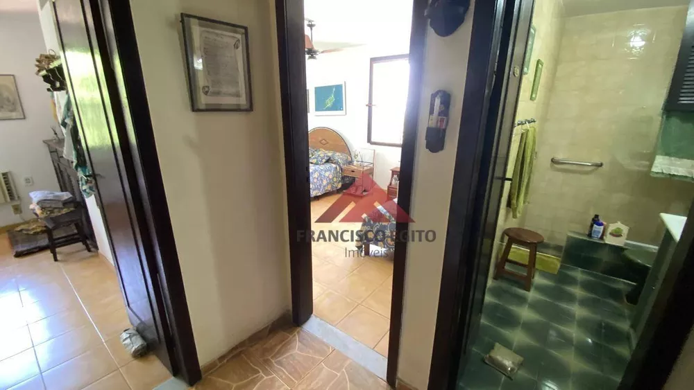 Casa, 4 quartos, 250 m² - Foto 13