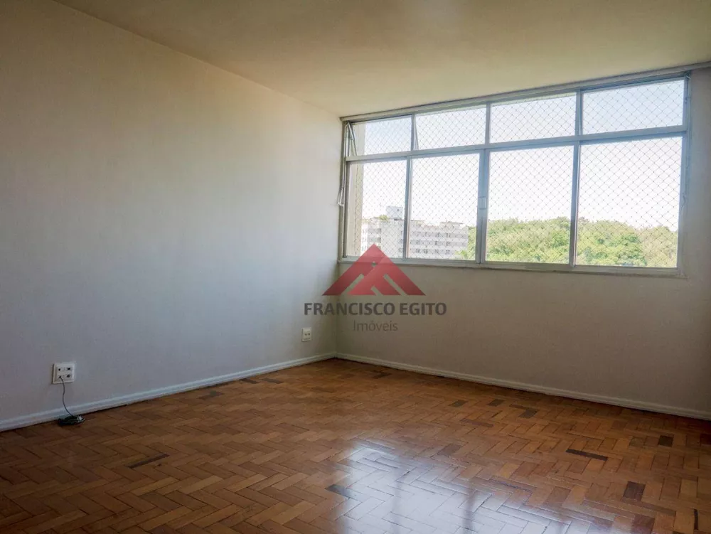 Apartamento à venda com 3 quartos, 90m² - Foto 4