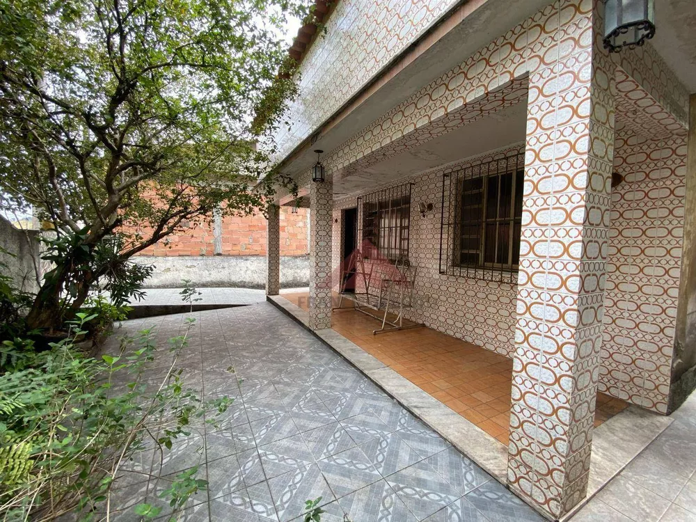 Casa, 3 quartos, 310 m² - Foto 1