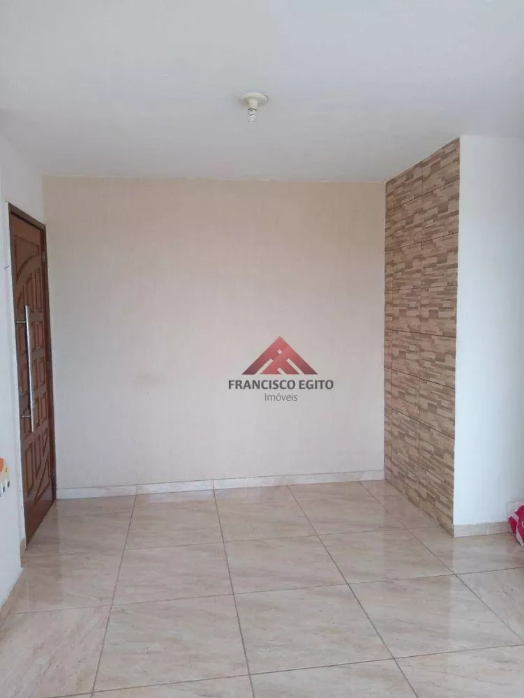 Apartamento à venda com 2 quartos, 62m² - Foto 3